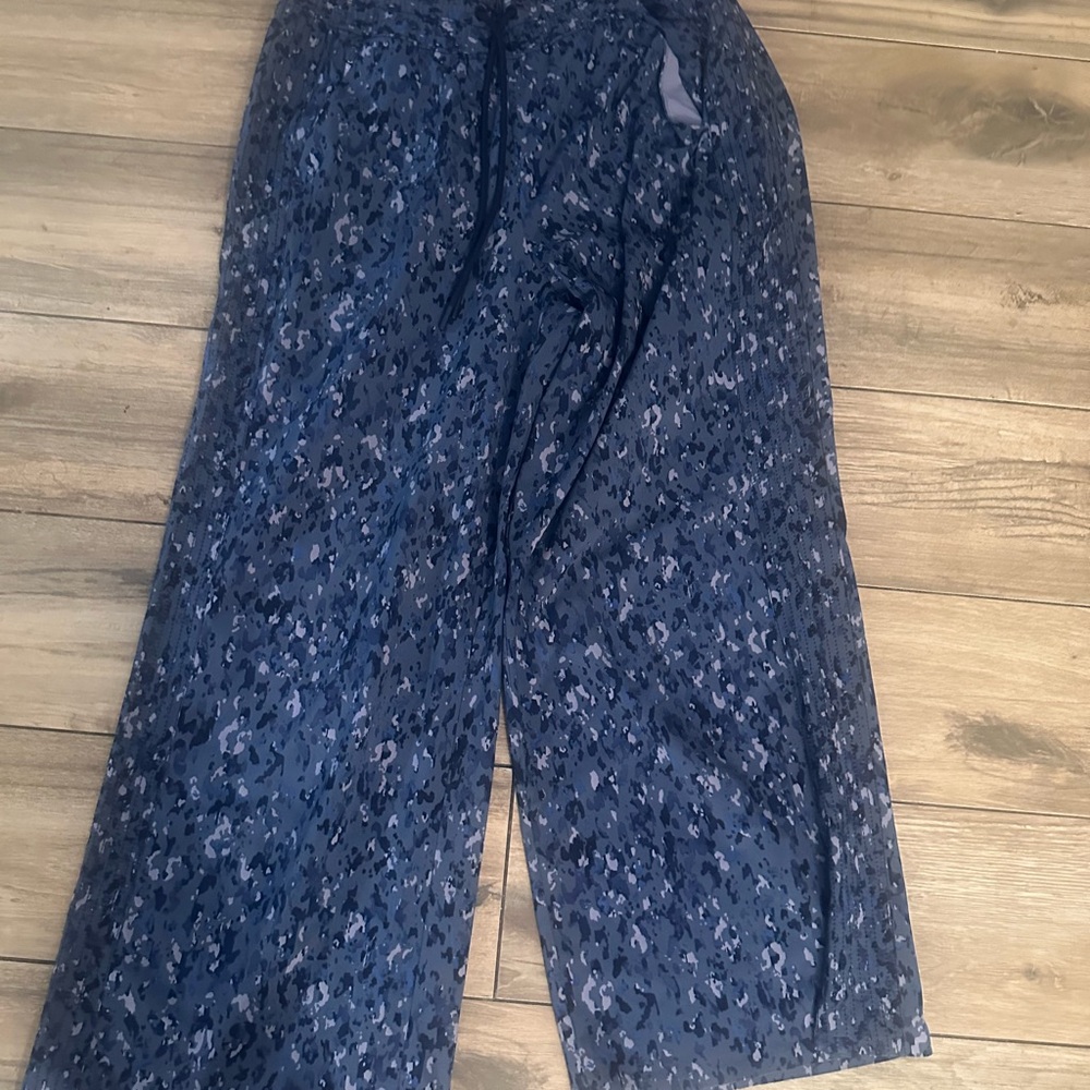 Athleta Camouflage Patterned Pants - image 1